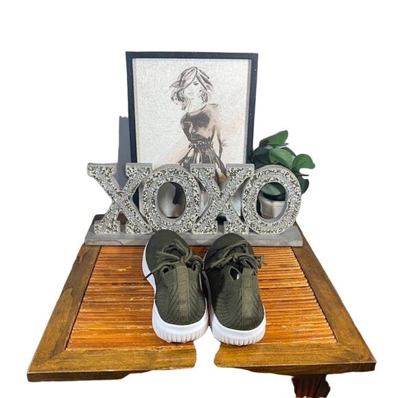 Mr. P Olive Green Running Sneakers Men Sz 7/40 - Picture 9 of 11